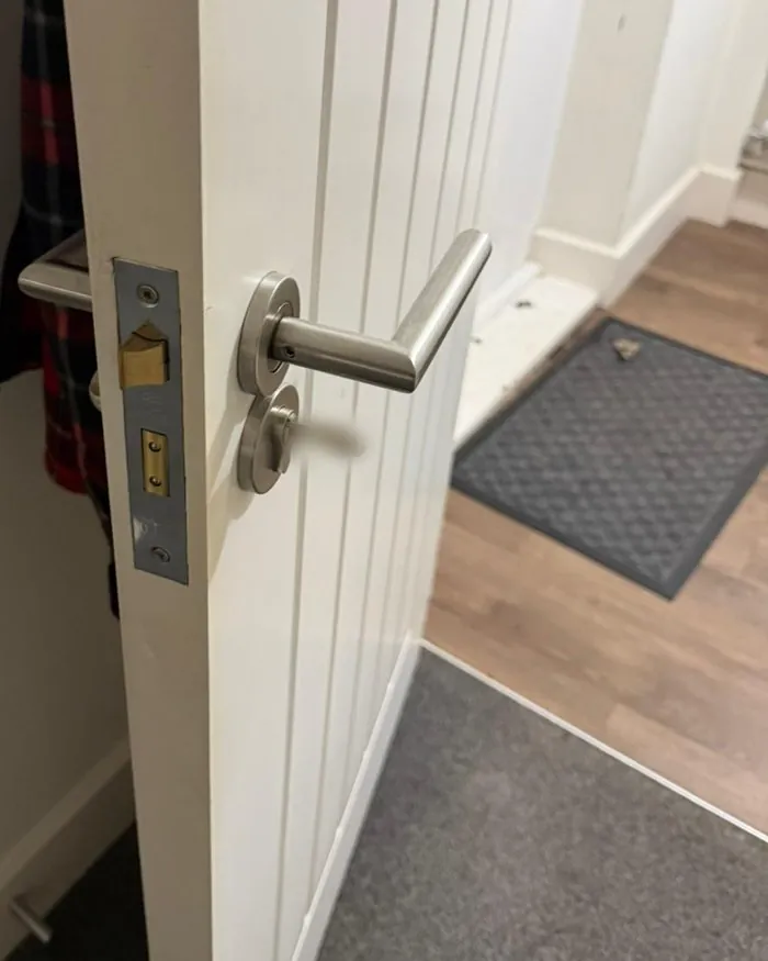 Door opened with non-destructive entry after a customer lost their keys in Witney